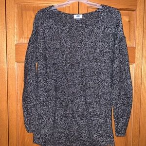 Old Navy black and white sweater